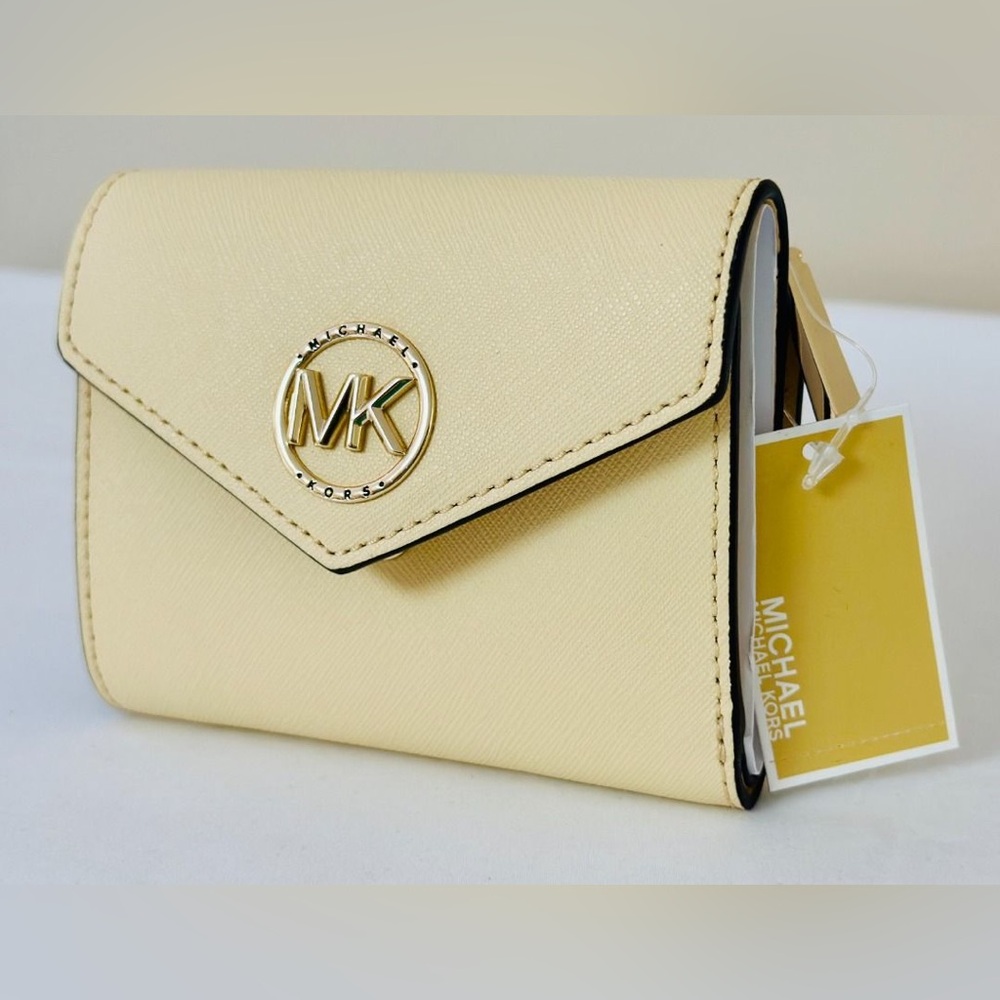 NWT Michael Kors Greenwich Medium Envelope Trifold Wallet